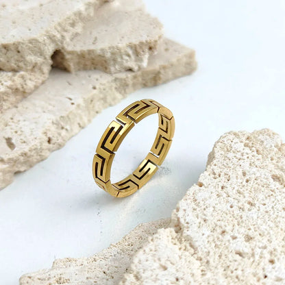 MAZE Ring